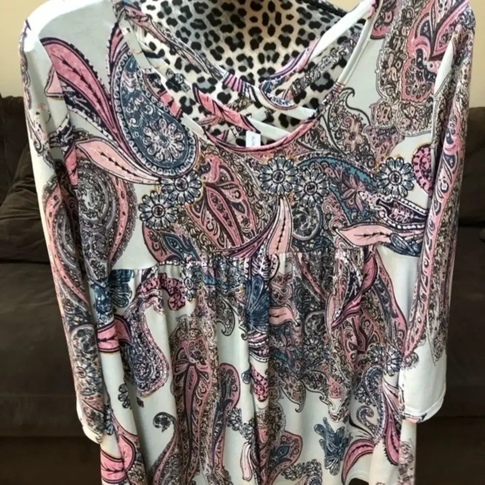 Honey Me flowy‎ top